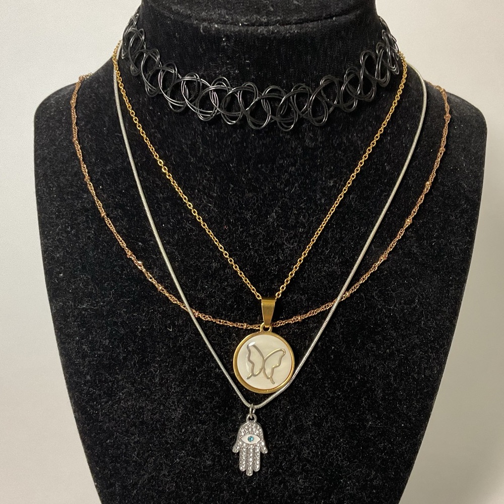 Assorted Jewelry Collection - Picture 5 of 9